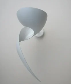 Flame Small Wall Lamp af Serge Mouille