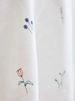 Flower Dug, Rund fra Blåmst