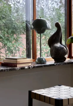 Flowerpot VP3 bordlampe af Verner Panton