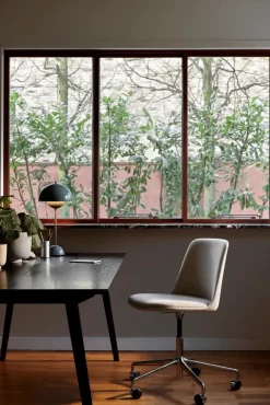 Flowerpot VP3 bordlampe af Verner Panton