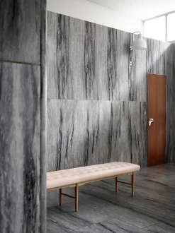 Foyer Bænk af Vilhelm Lauritzen