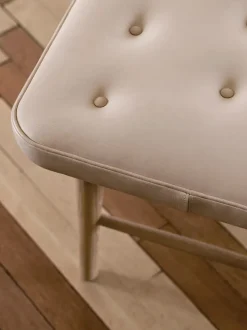 Foyer Bænk af Vilhelm Lauritzen