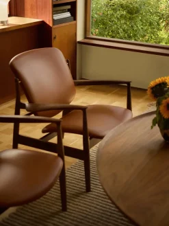 France Chair, valnød af Finn Juhl