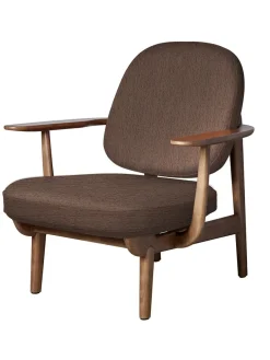 Fred Lænestol, valnødfarvet eg fra Fritz Hansen