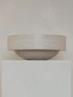 Gallery Object Bowl 09, limestone fra Louise Roe