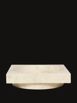 Hew low centrepiece, travertin fra Ferm Living