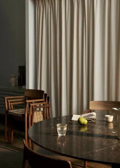 In Between Bord SK20, Bronzed stel fra &tradition