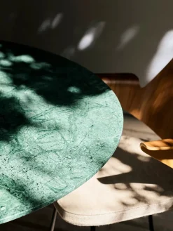 In Between Bord SK12 fra &Tradition