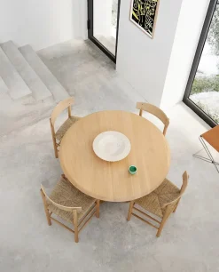 Islets Spisebord, eg lys olie fra Fredericia Furniture