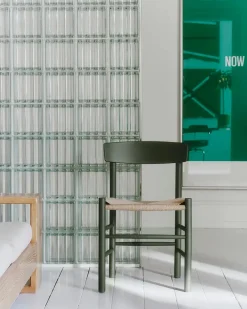 J39 Folkestolen, heritage red af Børge Mogensen