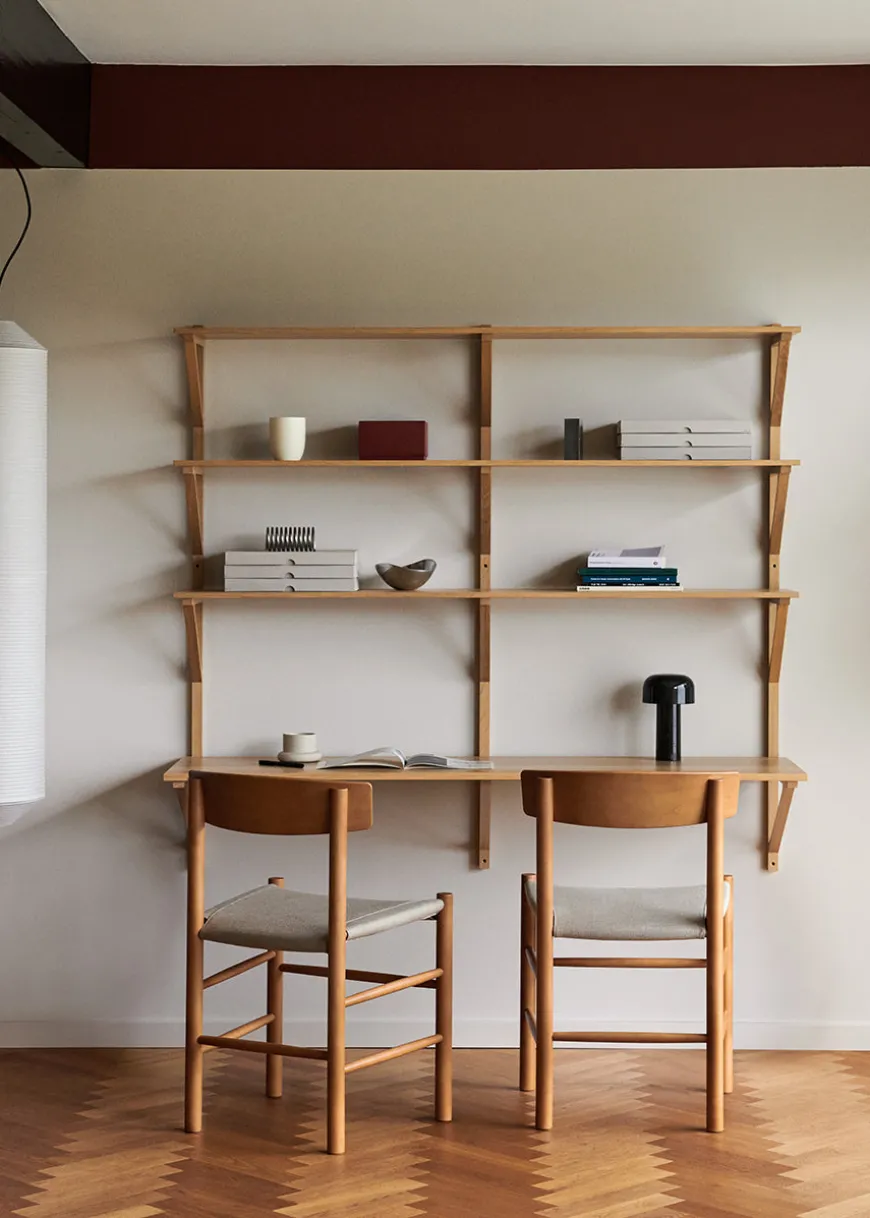 J39 Folkestolen Sædepolstret, Mørkebrun Læder af Børge Mogensen