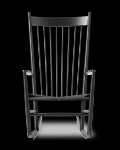 J16 Gyngestol af Hans J. Wegner