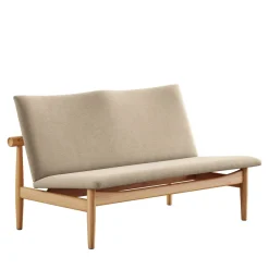 Japan 2 pers. sofa, eg klar olie af Finn Juhl