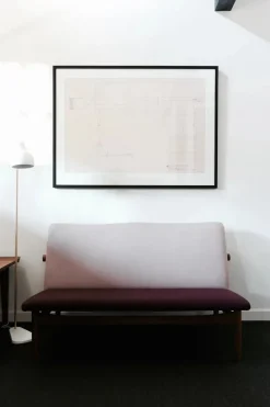 Japan 2 pers. sofa, eg klar olie af Finn Juhl