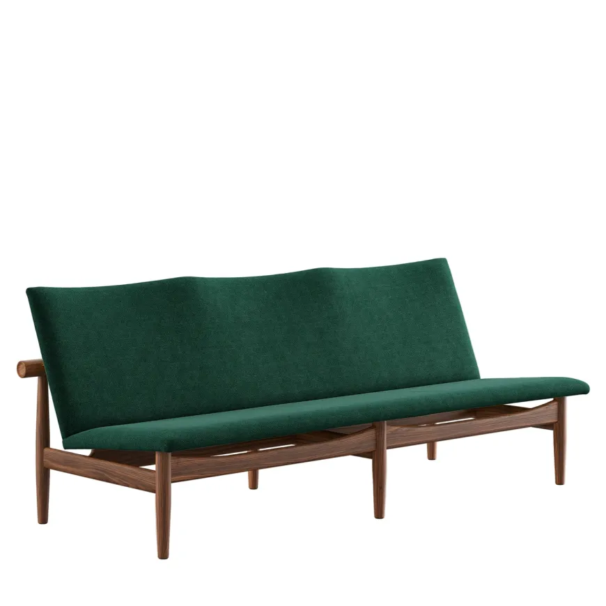 Japan 3 pers. sofa, valnød af Finn Juhl