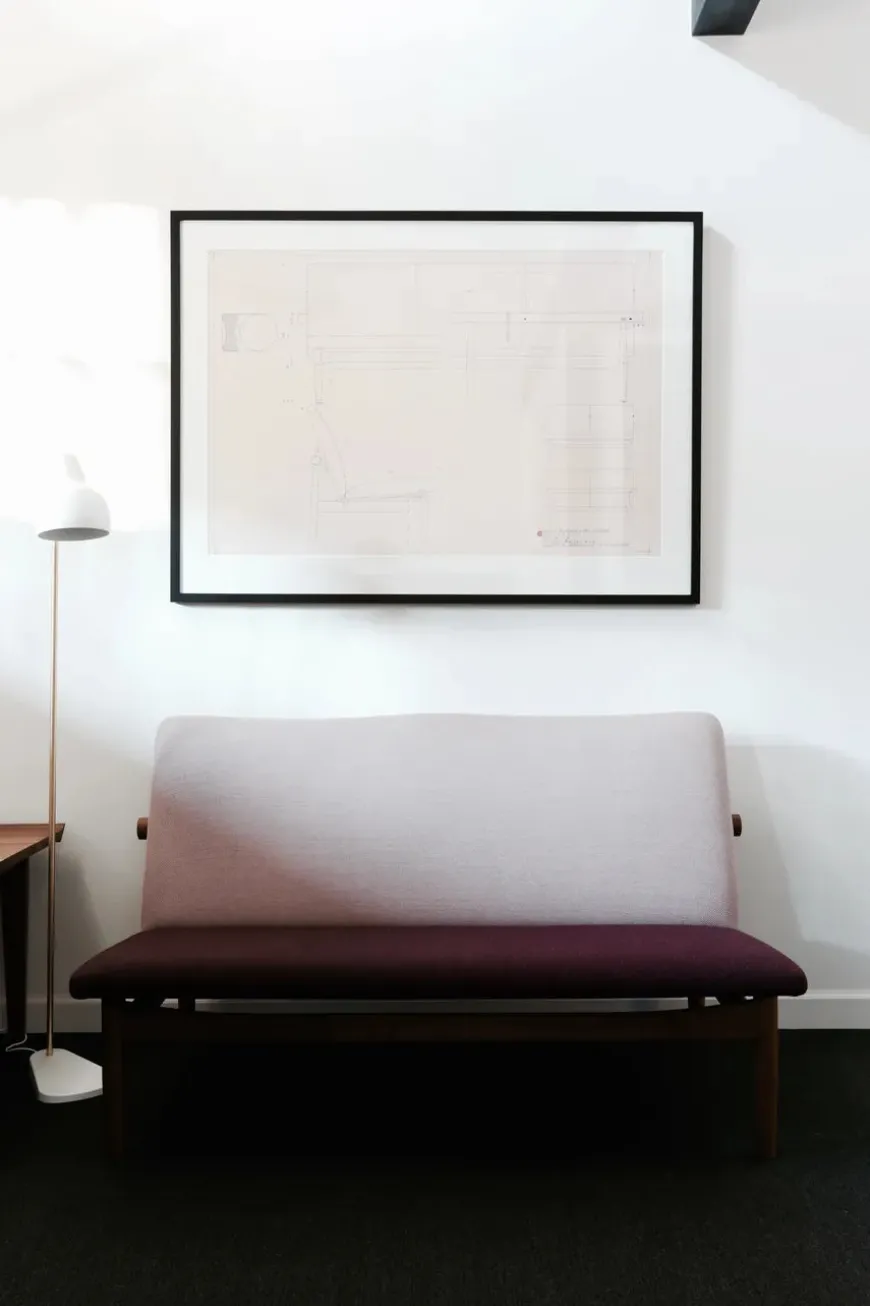 Japan 2 pers. sofa, valnød af Finn Juhl