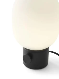 JWDA Bordlampe, calacatta viola marmor fra Audo Copenhagen