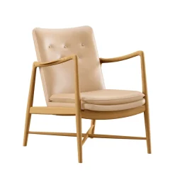 Kaminstolen, eg klar olie af Finn Juhl