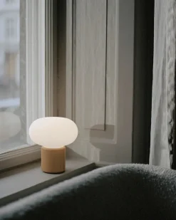 Karl-Johan portable bordlampe, Ochre Yellow fra New Works