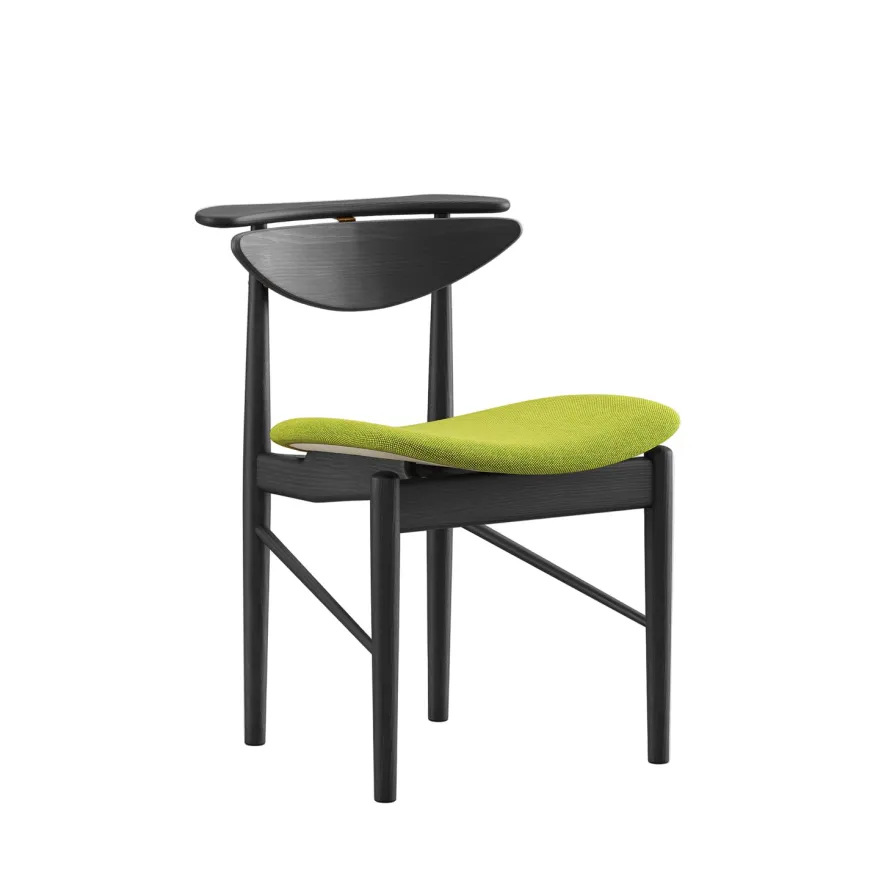 Karmstolen, ask klar olie af Finn Juhl