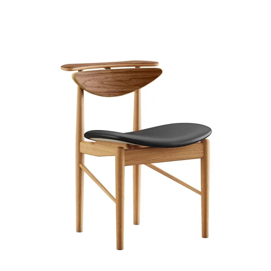 Karmstolen, eg olie af Finn Juhl