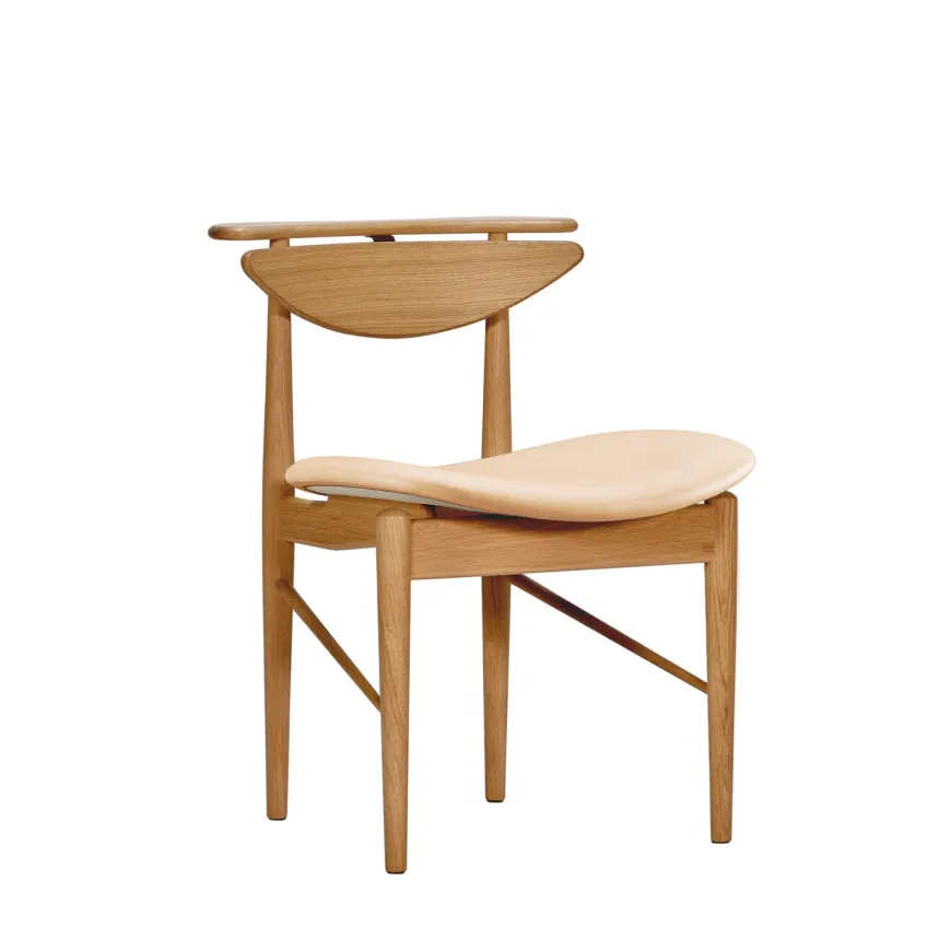 Karmstolen, eg olie af Finn Juhl