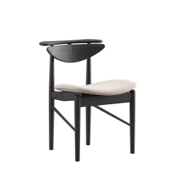 Karmstolen, eg olie af Finn Juhl