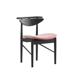 Karmstolen, eg olie af Finn Juhl