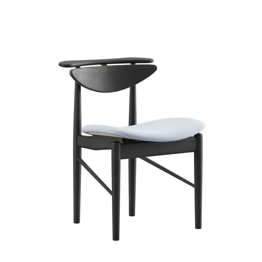 Karmstolen, eg olie af Finn Juhl