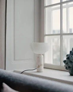 Kizu Bordlampe Small, Kunis Breccia Marble fra New Works