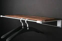 KNAX hattehylde fra LoCa