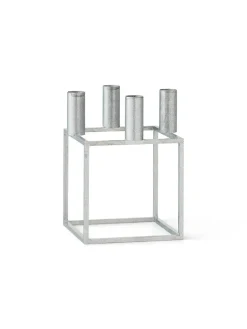 Kubus 4 Lysestage, hvid fra Audo Copenhagen