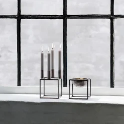 Kubus 4 Lysestage, hvid fra Audo Copenhagen