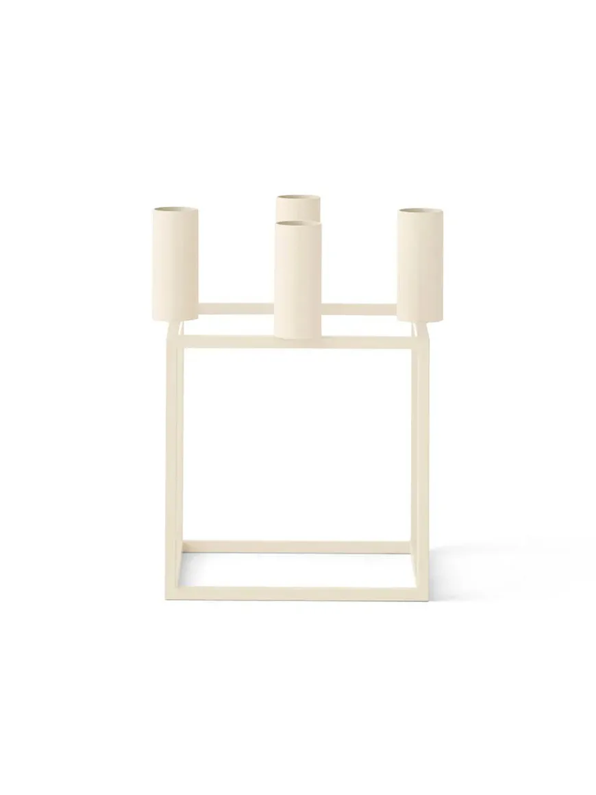 Kubus 4 Lysestage, ivory fra Audo Copenhagen