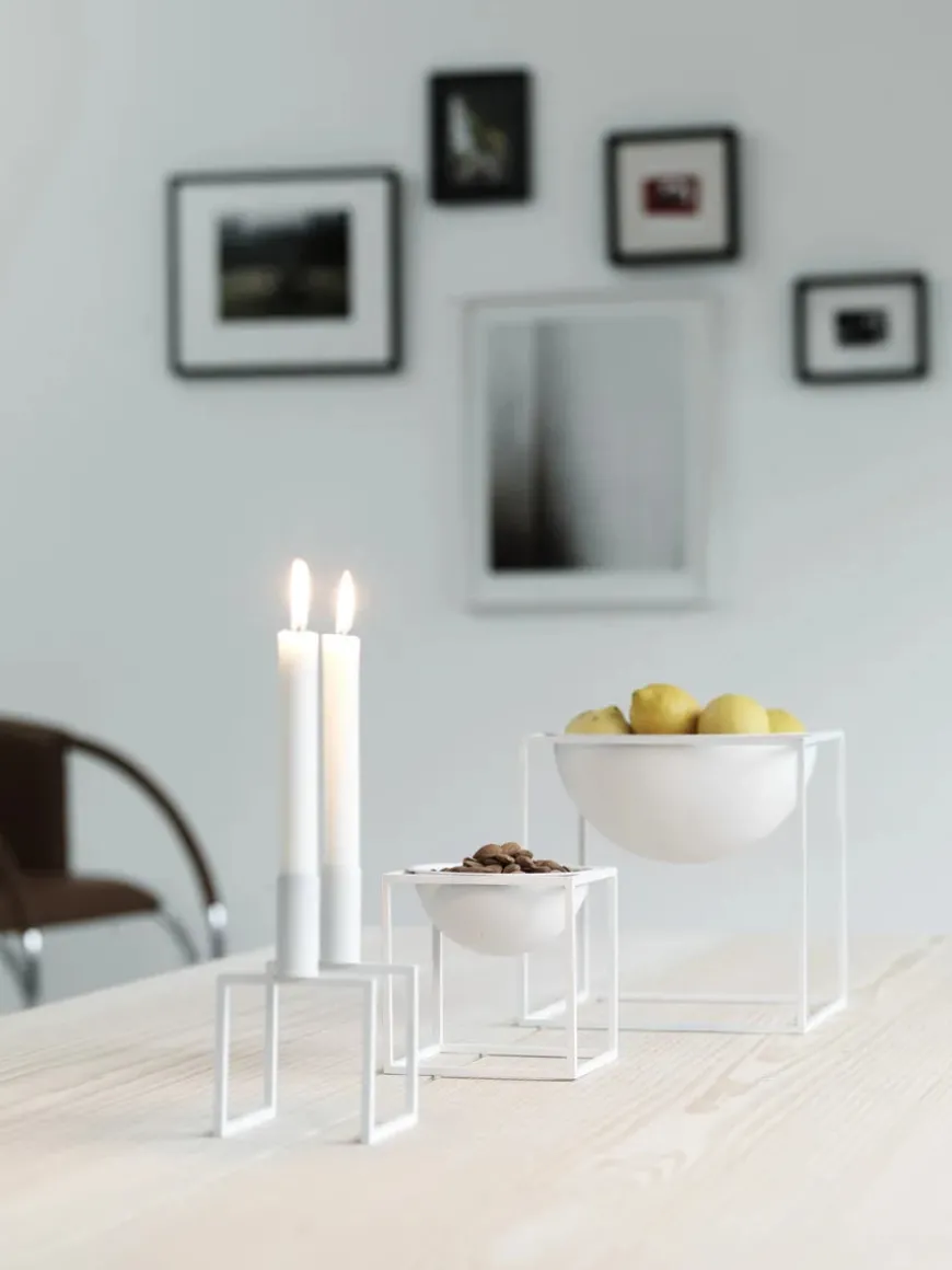 Kubus Line hvid lysestage fra Audo Copenhagen