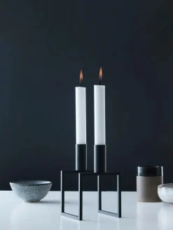 Kubus Line hvid lysestage fra Audo Copenhagen