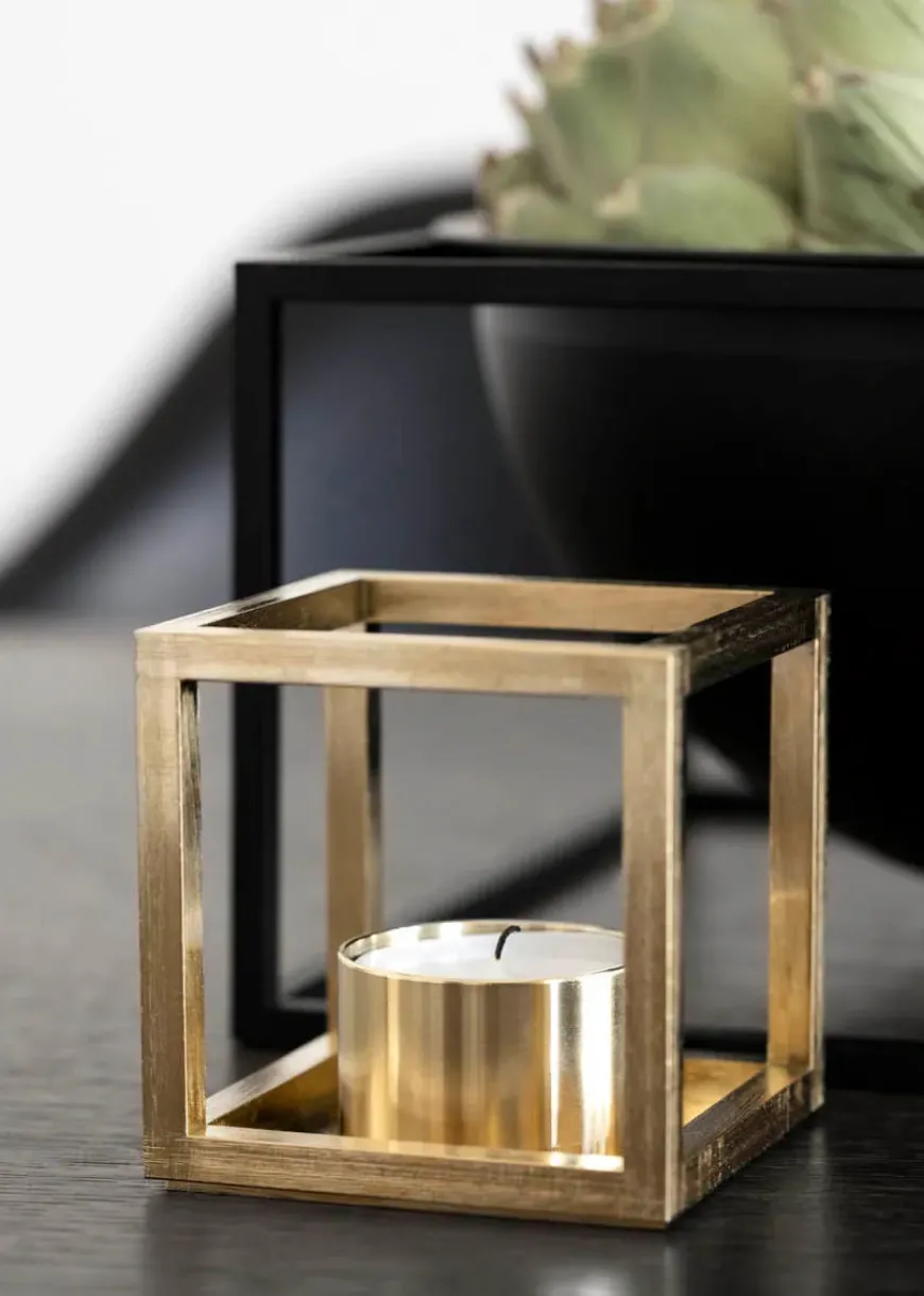 Kubus T Lysestage, sort fra Audo Copenhagen