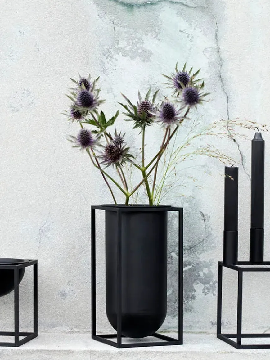 Kubus Vase Lolo, sort fra Audo Copenhagen