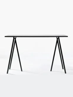 Loop Stand High Table fra Hay