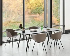 Loop Stand Table fra Hay