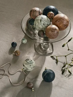 Marble Baubles, M, sæt á 4 stk. fra Ferm Living