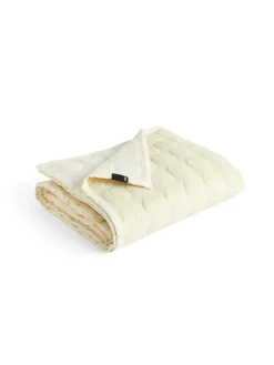 Mega Dot Sengetæppe fra Hay