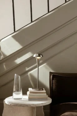 Mineral Sculptural Table fra Ferm Living