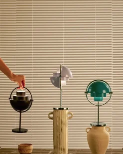 Multi-Lite Portable Bordlampe fra GUBI