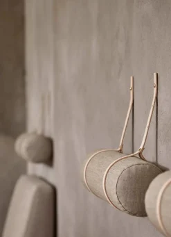 Nakkehynde til BM0865 daybed af Børge Mogensen