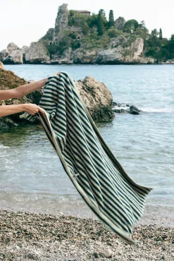 Naram towel - Lilac & Neon yellow fra Bongusta