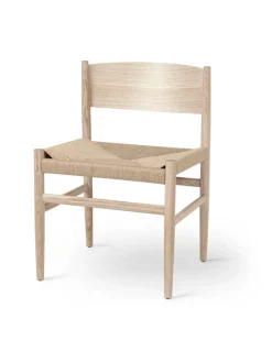 Nestor stol, sort bøg med natur flet fra Mater