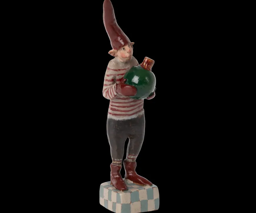 Noilly Noël, No. 32 Nissedreng med grøn julekugle fra Maileg 2025