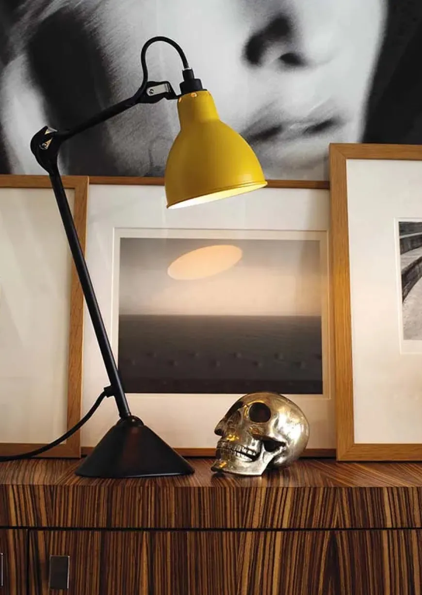 Nr. 205 bordlampe fra Lampe Gras