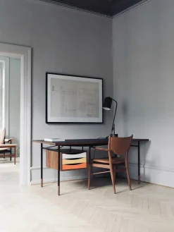 Nyhavn Skrivebord m. Skuffekassette af Finn Juhl